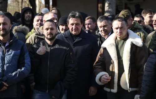 Prilika da se pokažu zajedništvo i duhovnost: Gašić prisustvovao plivanju za Časni krst u selu Šavrane