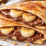 Viralna slatka tortilja sa bananom i čokoladom: Isečete, namažete, zapečete i uživate (RECEPT)