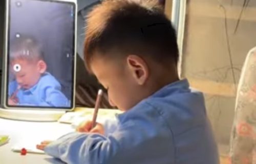 AI "zamenio" roditelje: Nadgleda kako deca rade domaći, opiminje ih kada se pogrbe ili krenu da se igraju