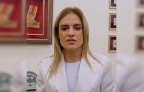 Ministarka Stamenkovski potpisala Sporazum o saradnji sa Eparhijom vranjskom: "Ne smemo zaboraviti naše stare" (VIDEO)