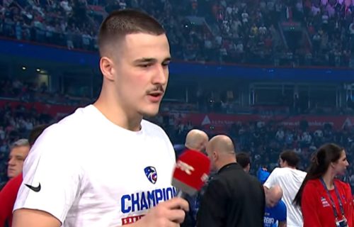 Milan Glušac okačio medalju oko vrata i poručio ovo: Mladi čuvar vaterpolo mreže oduševio Srbiju