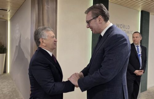 Vučić se u Davosu susreo i sa Mirzijojevim: "Razgovarali smo o jačanju bilateralne saradnje, posebno u oblasti ekonomije i investicija" (FOTO)