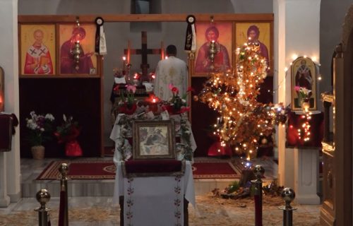 Poruka sa božićne liturgije u Prištini: Prizvani smo da stanemo na branik svoje vere