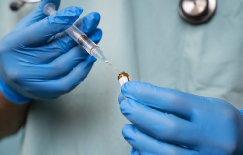Nakon 43 godine otkrili da dete nije biološki njihovo: Greška nastala zbog pogrešnog uzorka
