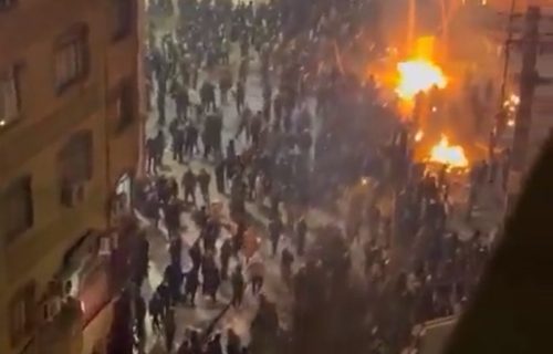 Teheran prkosi Vašingtonu: Hamnei prozvao Trampa, Laridžani optužuje demonstrante za spaljivanje ljudi