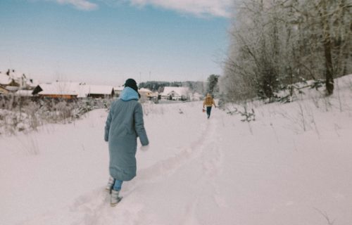 Deblja jakna nije uvek rešenje: Kada se smrzavamo često pravimo istu grešku, ali evo šta Eskimi rade