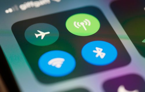 Skrivena moć opcije za avionski režim na telefonu: Može da produži trajanje baterije i sačuva živce