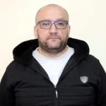 Da li prepoznajete ovog čoveka? Sumnja se da se pretvarao da je agent BIA i uzeo 12.000.000 dinara