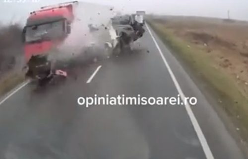 Poginuli navijači PAOK-a: Sedam mrtvih u tragediji kod srpske granice, objavljen stravičan snimak sudara