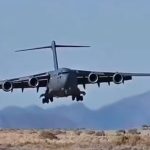 Misterija u Rusiji: Američki vojni avion C-17A sleteo na aerodrom Vnukovo u Moskvi