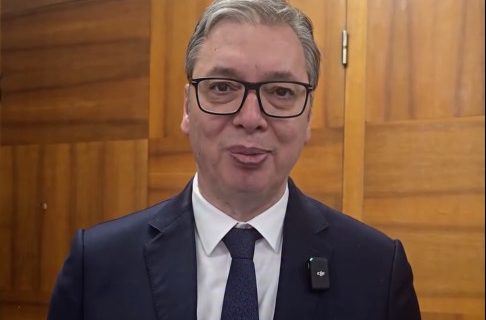 "Spremite pitanja": Vučić najavio prvi lajv na TikTok-u, pozvao građane da mu se pridruže (VIDEO)