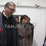 Vučićeva poruka đacima u Velikoj Drenovi: "Najvredniji deo investicije nisu pare, već vaše znanje"