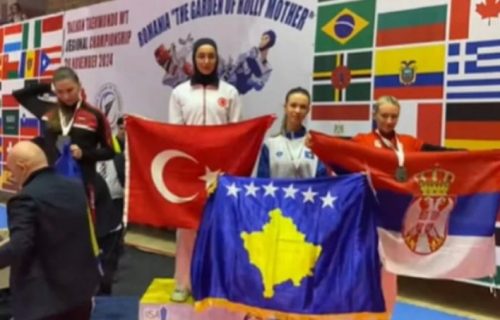 Skandal takmičarke tzv. Kosova: Prekrila srpsku trobojku zastavom lažne države na podijumu (VIDEO)