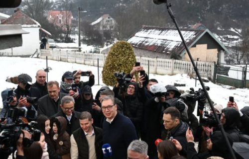 Šta je u planu za 2035? Vučić: Treba da uložimo 3-5 milijardi evra u lokalne puteve