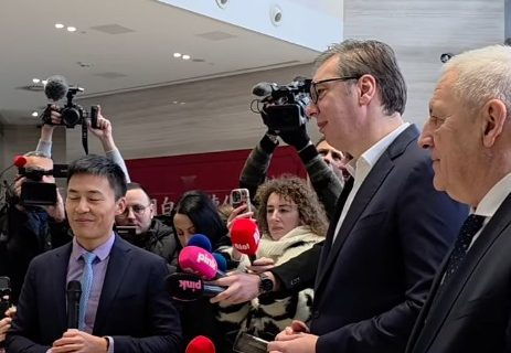 Vučić: "Ovakav razvoj tehnologije je zaista fascinantan i izuzetno važan za industriju budućnosti" (FOTO)