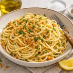Testenina sa limunom i prezlama: Italijanski "poor but chic" na tanjiru (RECEPT)