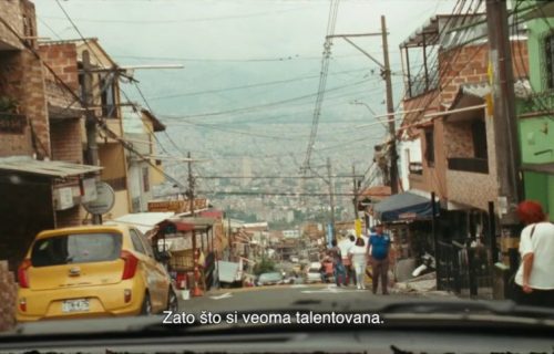 Mračna komedija "Pesnik" u domaćim bioskopima: Priča o opsesiji poezijom, koja nije donela ništa dobro (VIDEO)