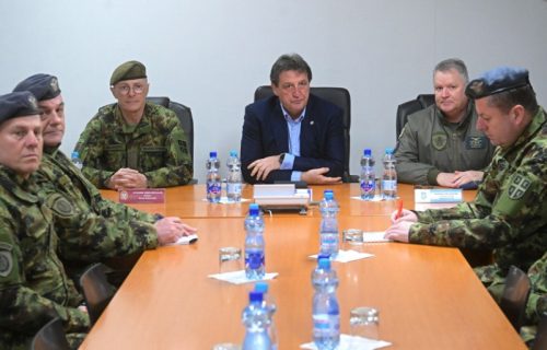 Gašić i Mojsilović obišli snage zadužene za kontrolu u zaštitu vazdušnog prostora: Modernizacija RV i PVO