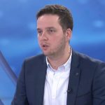 Premijer Kantona Sarajevo podneo ostavku posle tragedije: Stotine se na groblju oprostilo od studenta