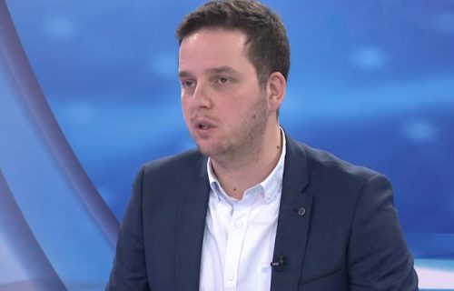 Premijer Kantona Sarajevo podneo ostavku posle tragedije: Stotine se na groblju oprostilo od studenta