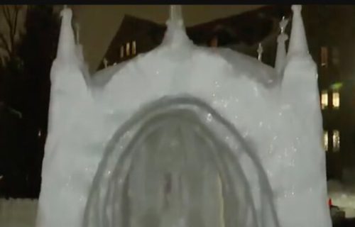 Impozantna katedrala od leda: Projekat dvojice studenata koji su primenili znanje (VIDEO)