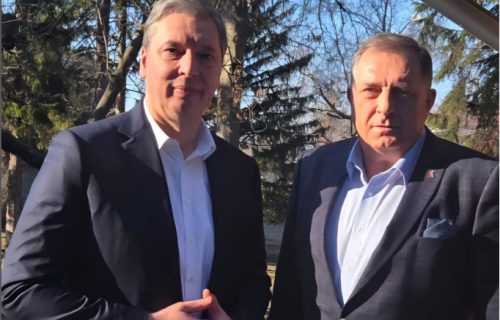 O najvažnijim pitanjima! Vučić se oglasio nakon sastanka sa Dodikom, pa se našalio: "Naočare na popravci"