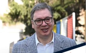“Drage žene, hvala vam na svemu, hvala što toliko volite našu Srbiju!”: Predsednik Vučić čestitao ženama 8. mart (VIDEO)