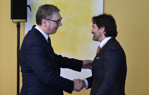 "Srbija ostaje posvećena izgradnji snažnih partnerstava sa prijateljskim zemljama": Predsednik Vučić sa slovenačkim ministrom odbrane (FOTO)