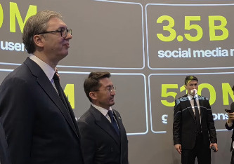 Vučić obišao Međunarodni finansijski centar i Međunarodni centar za veštačku inteligenciju u Astani