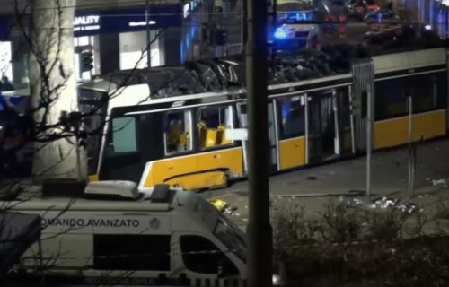 Strašna nesreća u Milanu: Tramvaj iskočio iz šina, ima mrtvih
