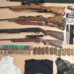Pronađen arsenal u kući Aca Đukanovića: Na fotografijama puške, panciri, brdo municije, optički nišani