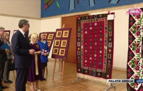 Predsednik Vučić na otvaranju izložbe "Niti državnosti" (VIDEO)