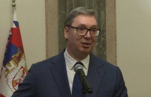 Vučić: "Moramo da ponudimo promenu ljudima, da menjamo sistem, navike i obrazovanje"