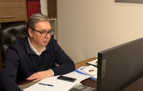 Vučić se oglasio: "Srećan sam što ljudi slave, ja sada ostajem u kancelariji da analiziram rezultate"