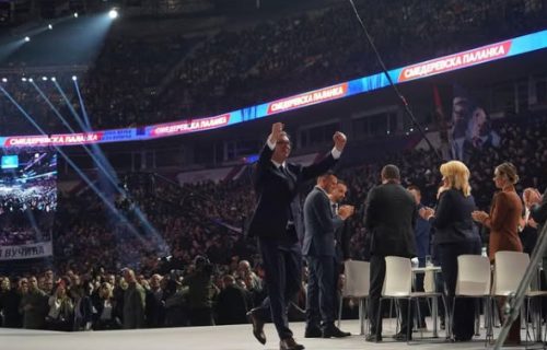 Brnabić o skupu SNS u Areni: "Svi mi večeras jasno smo pružili podršku našem Aleksandru Vučiću" (VIDEO)