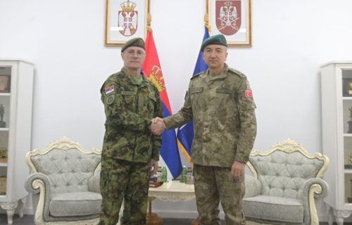 General Mojsilović sa komandatnom Kfora: "Bezbednosna situacija na KiM osetljiva i krhka"