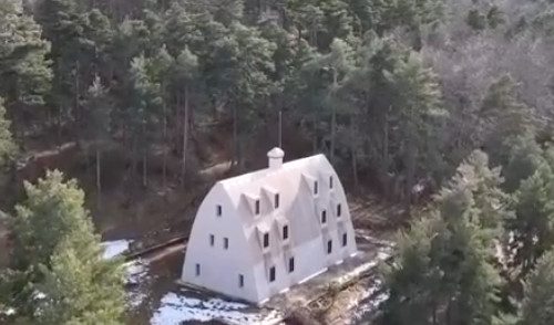 Škola budućnosti: Učionica koja prati kretanje Sunčeve svetlosti