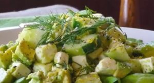 Salata od krastavaca i avokada: Sveža i puna zdravih masti (RECEPT+VIDEO)