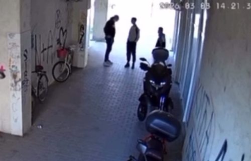 Jeziv snimak sačekuše u Čačku: Tinejdžera motkama prebila šestorica napadača