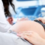Šta je “hodajući epidural”: Metoda za porođaj bez bola, uz mnogo više kretanja