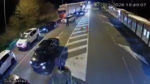 AMSS: Teretnjaci čekaju dva sata na izlazu iz Srbije