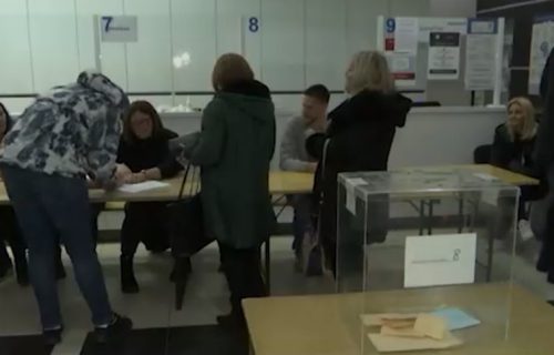 Izlaznost u nekim mestima preko 50 odsto: Najnoviji podaci o broju glasača na biralištima