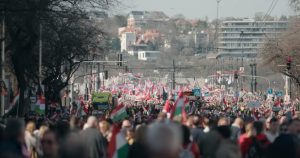 Opasno rastu tenzije pred istorijske izbore u Mađarskoj: Ukrajina u centru svega, pominju se rat i izdaja