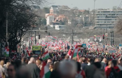Opasno rastu tenzije pred istorijske izbore u Mađarskoj: Ukrajina u centru svega, pominju se rat i izdaja