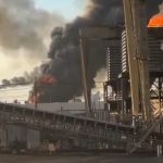 Ogromna eksplozija u američkoj rafineriji: Diže se stub crnog dima, građani evakuisani (VIDEO)
