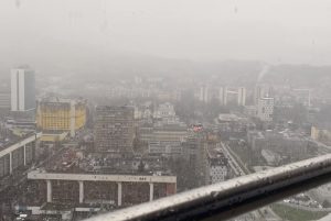 Nevreme tutnji regionom: Vetar obara stabla u Zagrebu, u BiH sneg i grad veličine oraha