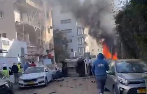 Vatra i razaranje u Tel Avivu: Iran izveo još jedan talas odmazde, gađano više ciljeva u regionu (VIDEO)