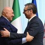 Vučić se sastao sa Krozetom i dobio zanimljiv poklon: Poseban fokus na krizna žarišta u svetu