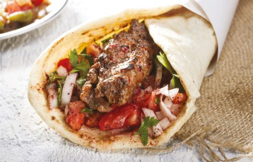 Preseo mu kebab: Turisti na Kopakabani papreno naplatili obrok 1.500 funti