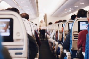 Stjuardesa otkriva: Ukoliko želite mirniji let i bolji san, birajte ova sedišta u avionu